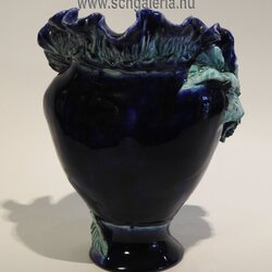 női váza - 28x23 - kerámia <br> <em> 35.000 Ft</em>